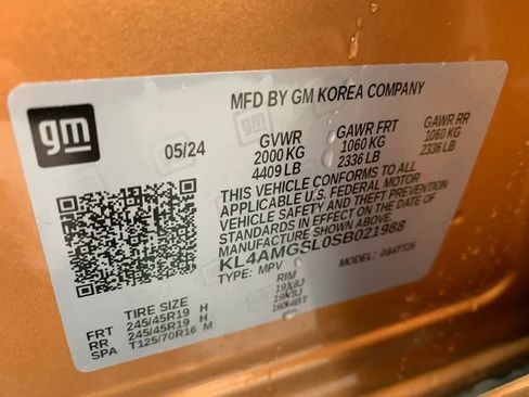 Used 2025 Buick Encore GX Avenir w/ Avenir Technology Package AWD/4WD image 30