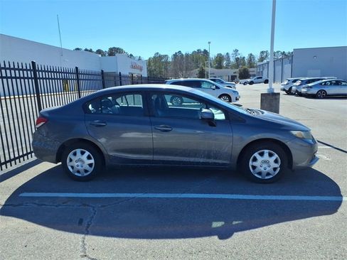Used 2013 Honda Civic LX image 2