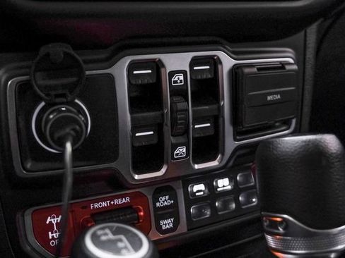 Used 2021 Jeep Wrangler Unlimited Rubicon AWD/4WD image 65