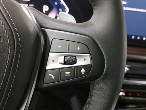 New 2026 BMW X5 xDrive50e w/ Executive Package image 18