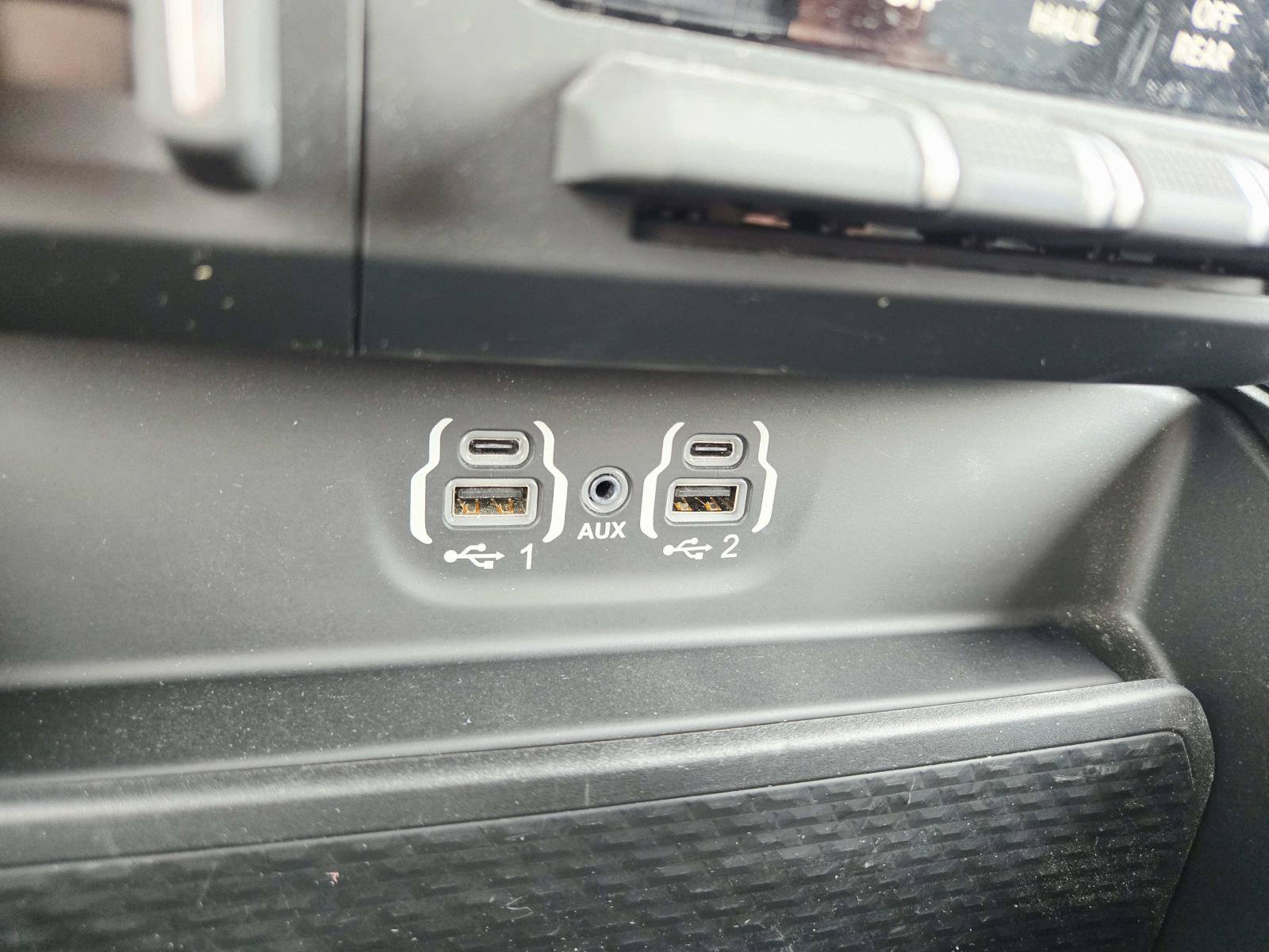 Used 2020 RAM 1500 Laramie w/ Sport Appearance Package AWD/4WD image 33
