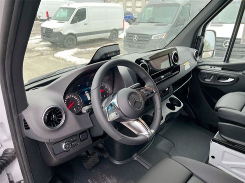 New 2026 Mercedes-Benz Sprinter 2500 image 10