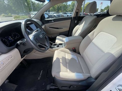 Used 2018 Hyundai Tucson Value FWD image 17