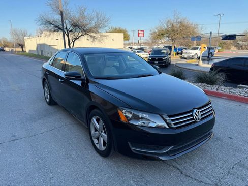 Used 2012 Volkswagen Passat 2.5 SE image 2