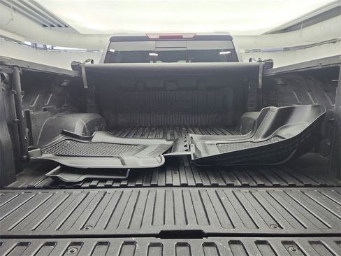 Used 2022 GMC Sierra 1500 AT4 w/ AT4 Carbonpro Edition image 29