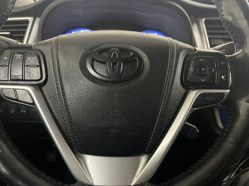 Used 2015 Toyota Highlander Limited Platinum image 62