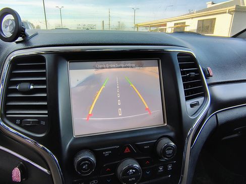 Used 2014 Jeep Grand Cherokee Limited image 4