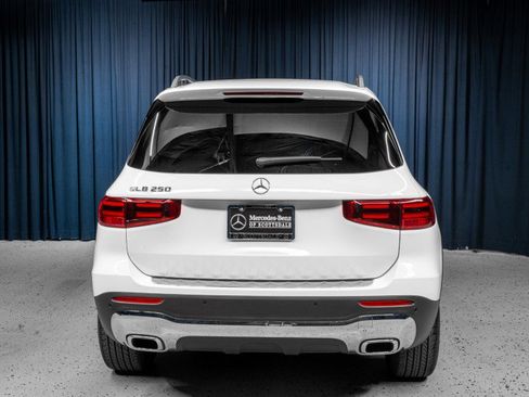 Certified 2025 Mercedes-Benz GLB 250 image 8