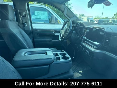 Used 2026 Chevrolet Silverado 1500 RST AWD/4WD image 3