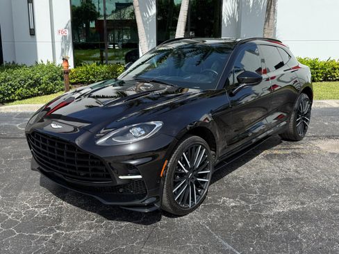 Used 2023 Aston Martin DBX 707 AWD/4WD image 8