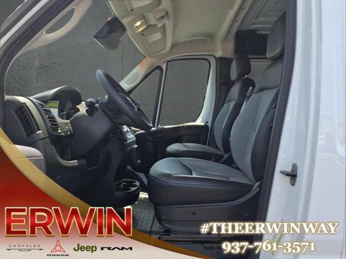 Used 2025 RAM ProMaster 2500 w/ Convenience Group FWD image 13