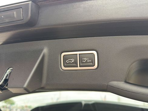 Used 2024 Kia Sorento SX Prestige w/ Sage Leather Package image 15