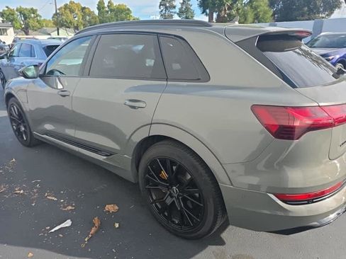 Used 2023 Audi e-tron Chronos w/ Chronos Package image 7