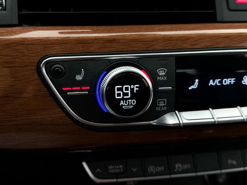 Used 2023 Audi A4 2.0T Premium w/ Convenience Package AWD/4WD image 25