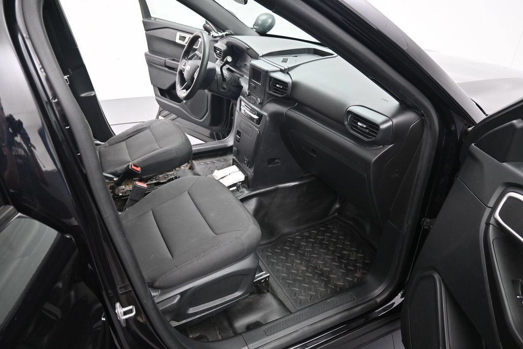 Used 2021 Ford Explorer 4WD Police Interceptor image 29