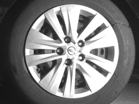 Used 2025 Nissan Sentra S FWD image 14