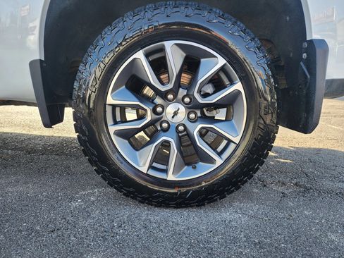 Used 2023 Chevrolet Silverado 1500 RST AWD/4WD image 22