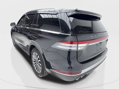 Used 2024 Lincoln Aviator Reserve w/ Equipment Group 201A image 10