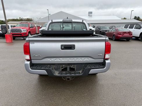 Used 2017 Toyota Tacoma SR w/ Tow Package AWD/4WD image 7