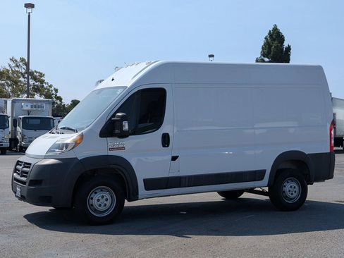 Used 2017 RAM ProMaster 1500 FWD image 4