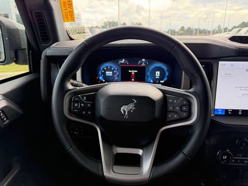 Used 2026 Ford Bronco Outer Banks AWD/4WD image 7