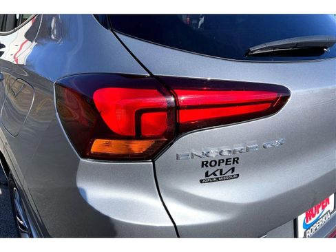 Used 2023 Buick Encore GX Select w/ Sport Touring Package image 25