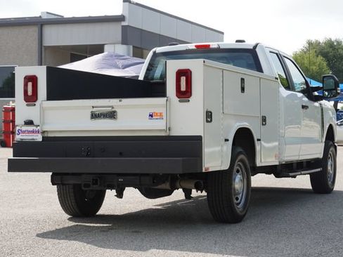 Certified 2025 Ford F250 XL AWD/4WD image 9