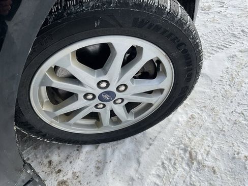 Used 2019 Ford Transit Connect XLT image 34