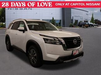 New 2025 Nissan Pathfinder SL 360° Tour