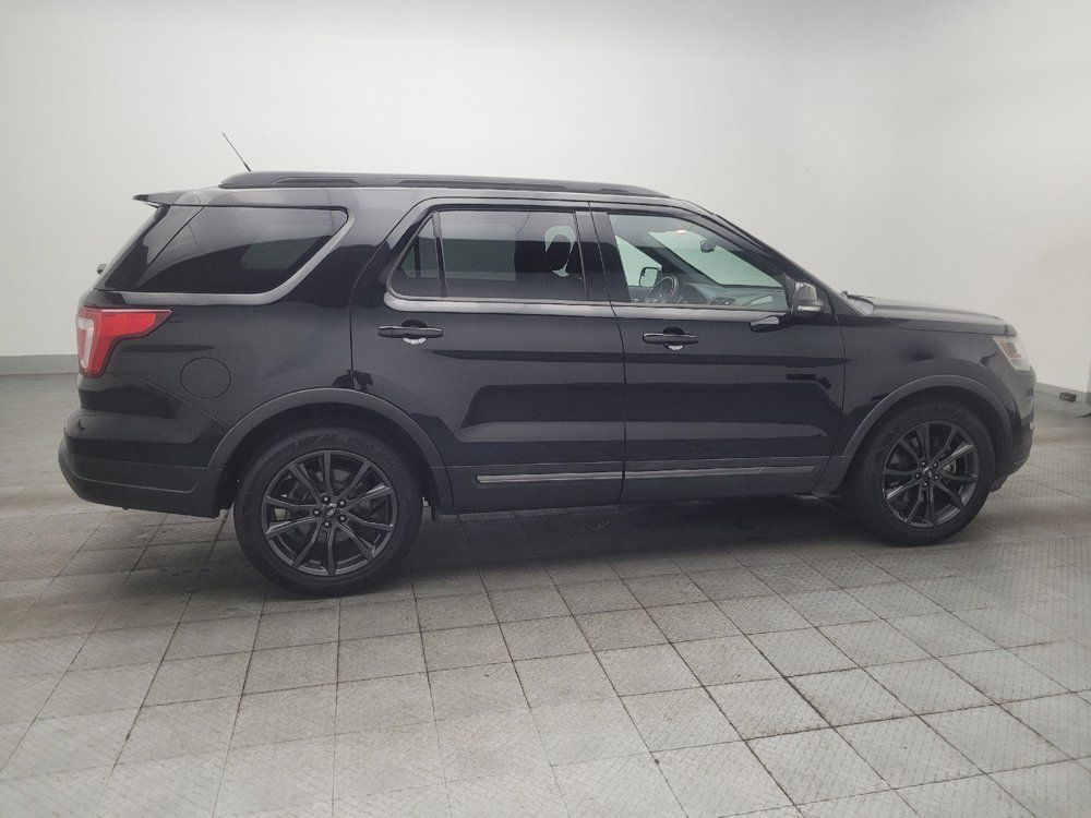 Used 2018 Ford Explorer XLT w/ Equipment Group 202A FWD image 10