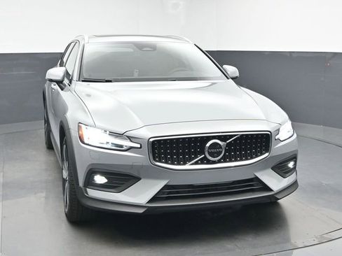 New 2026 Volvo V60 B5 Cross Country Plus w/ Protection Package Premier image 2