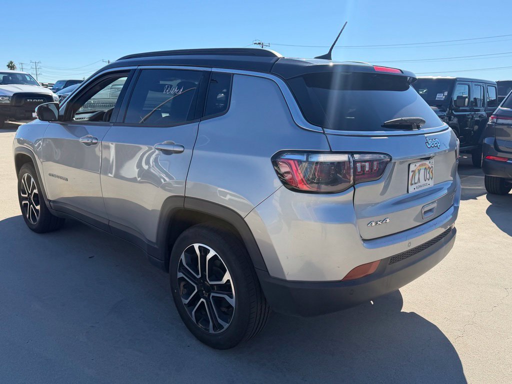Used 2024 Jeep Compass Limited AWD/4WD image 2