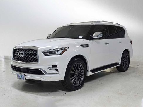 Used 2023 INFINITI QX80 Sensory w/ All-Season Package AWD/4WD image 7