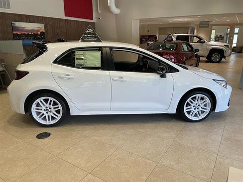 New 2026 Toyota Corolla SE FWD image 8