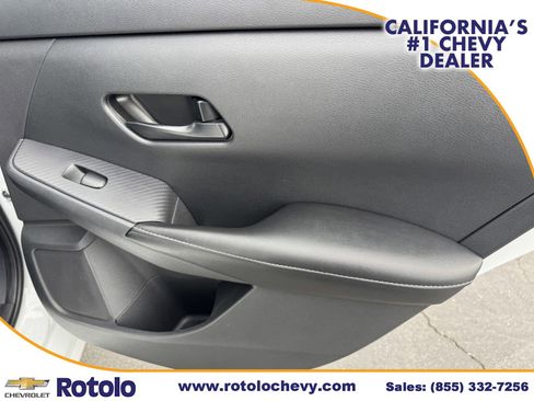 Used 2024 Nissan Sentra SV image 11