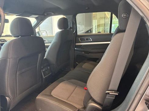 Certified 2017 Ford Explorer XLT w/ Equipment Group 201A FWD image 10