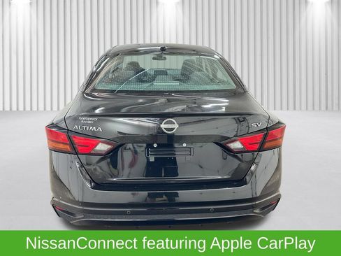 Used 2024 Nissan Altima 2.5 SV FWD image 9