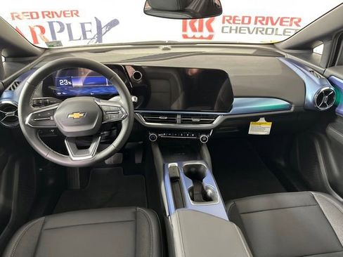 New 2025 Chevrolet Equinox EV LT image 7