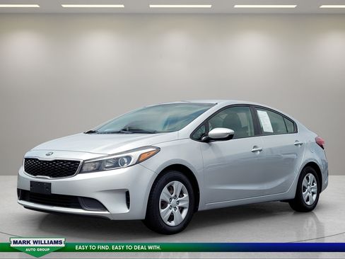 Used 2018 Kia Forte LX w/ LX Popular Package FWD image 8