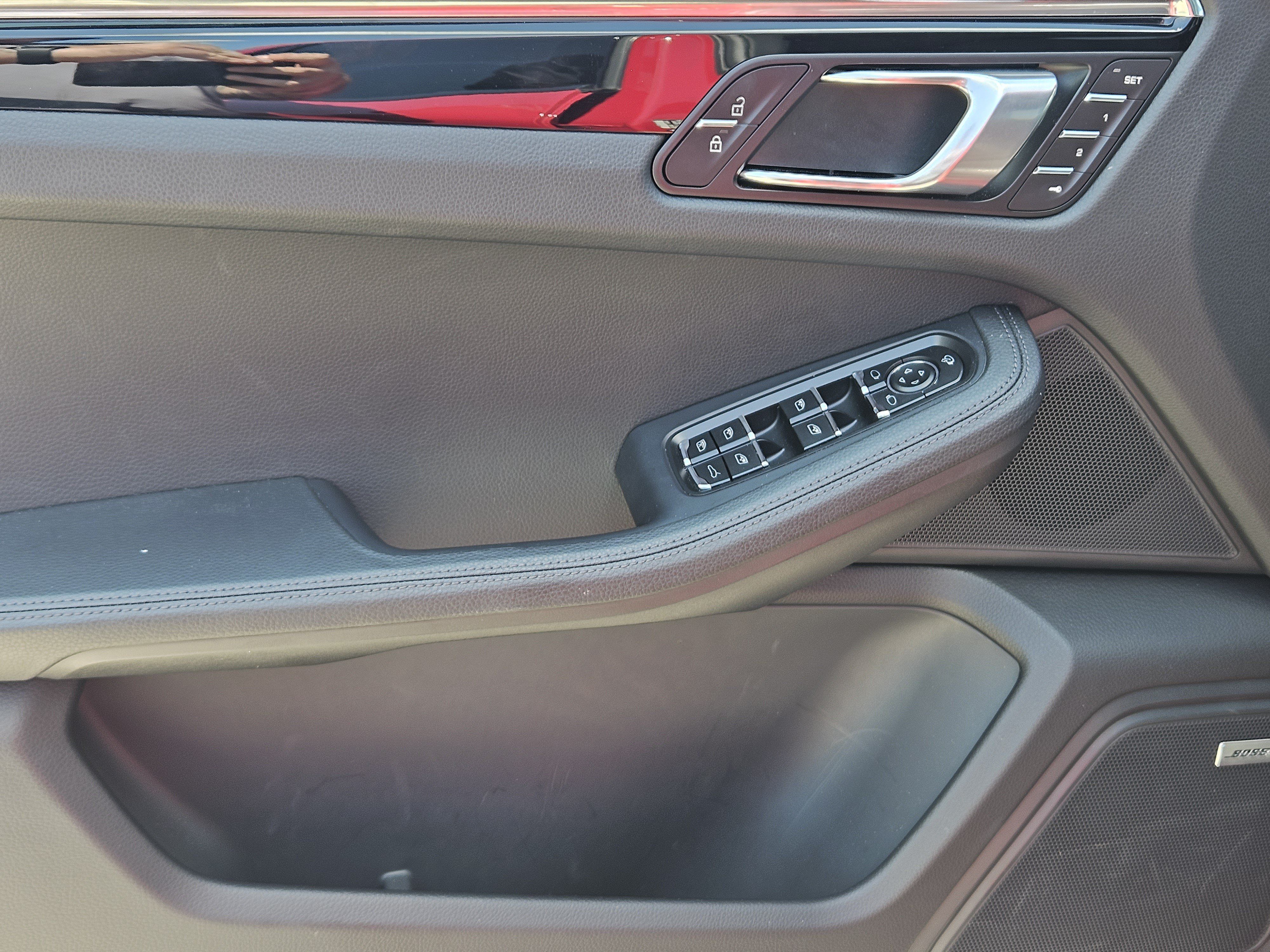 Certified 2026 Porsche Macan AWD/4WD image 22