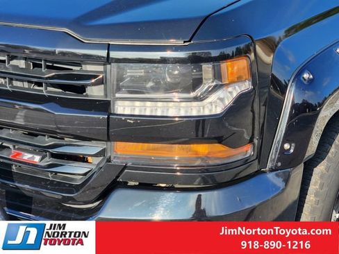 Used 2018 Chevrolet Silverado 1500 LT w/ All Star Edition image 11