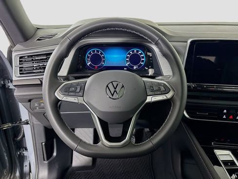 New 2026 Volkswagen Atlas Cross Sport SE AWD/4WD image 12