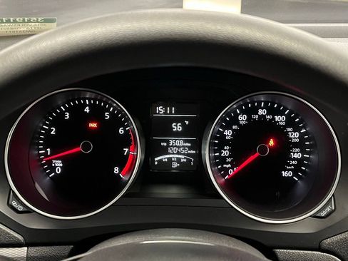 Used 2016 Volkswagen Jetta SE FWD image 20