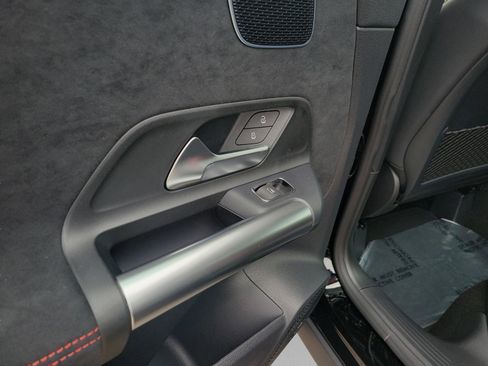 New 2026 Mercedes-Benz GLA 35 AMG 4MATIC image 6