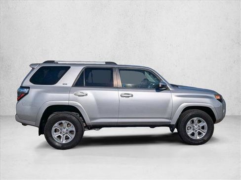 Used 2022 Toyota 4Runner SR5 image 4