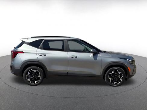 Used 2025 Kia Seltos S image 16