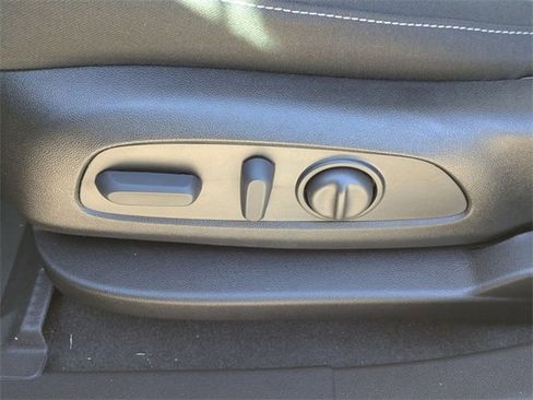 New 2026 Chevrolet Blazer LT image 11