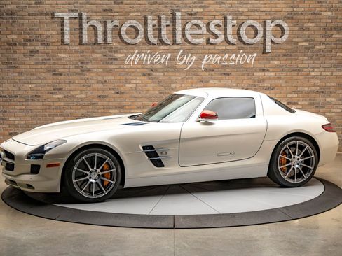 Used 2011 Mercedes-Benz SLS AMG Coupe image 1