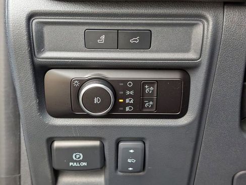 Used 2023 Ford Expedition Max Limited image 21