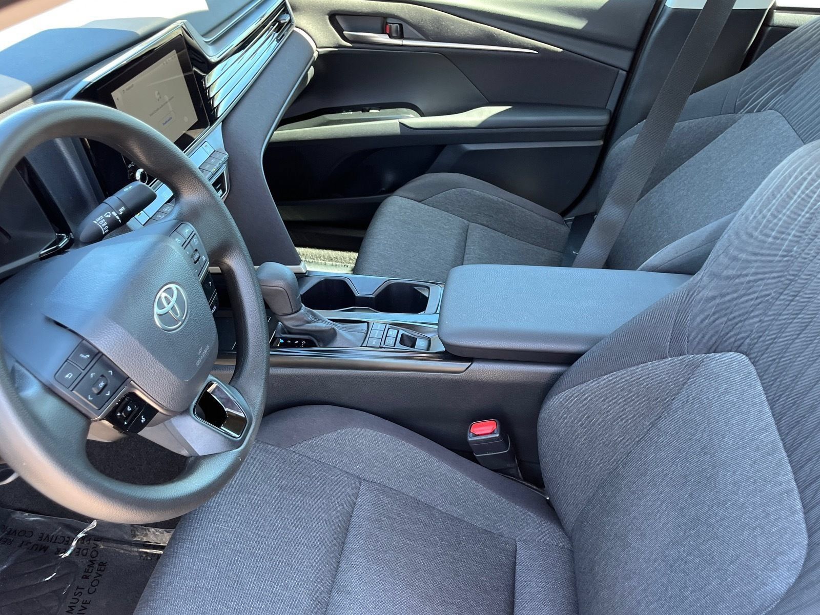 Used 2026 Toyota Camry LE FWD image 17